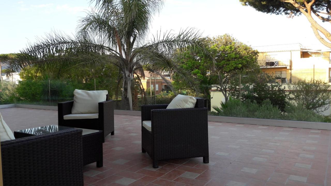 Stella Di Mare Villa Terracina Bagian luar foto
