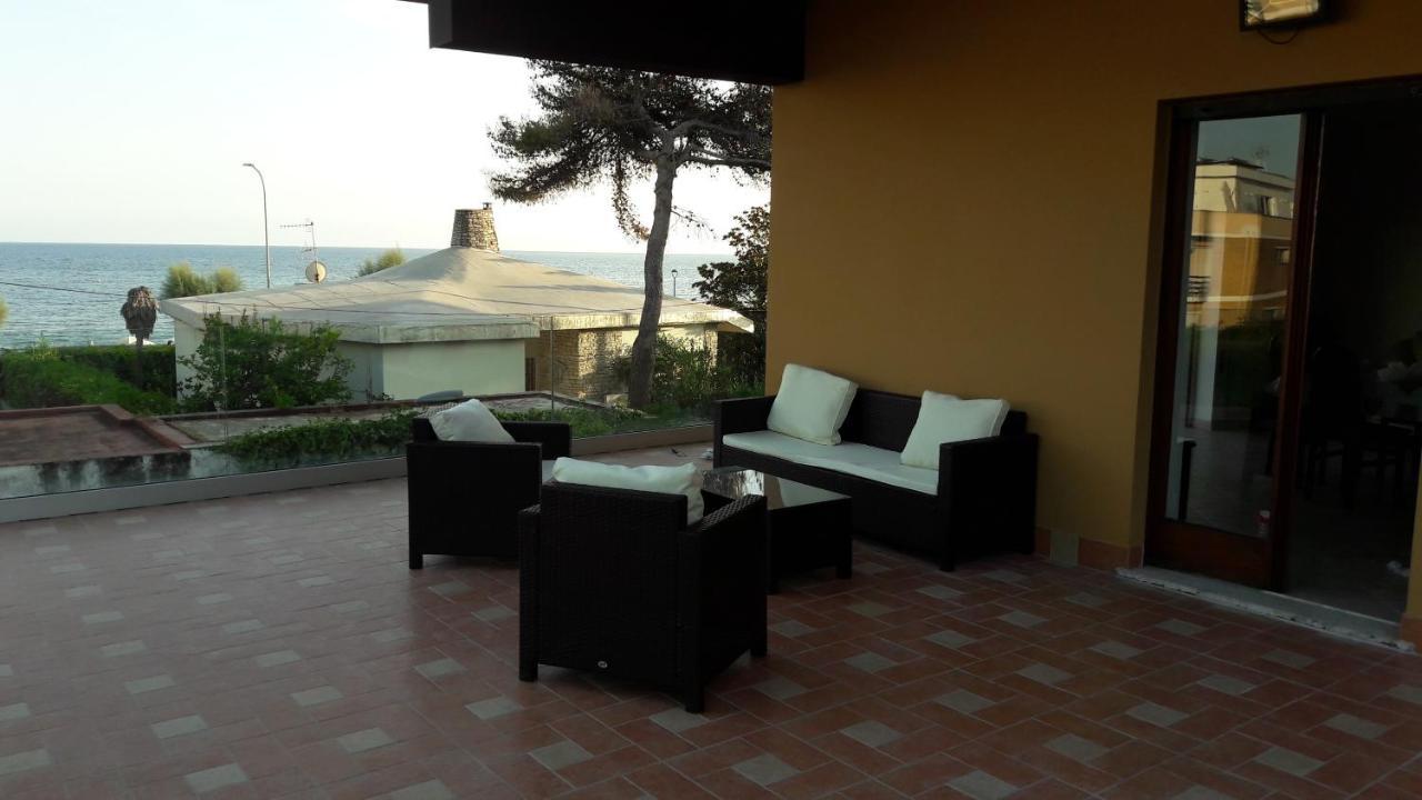 Stella Di Mare Villa Terracina Bagian luar foto