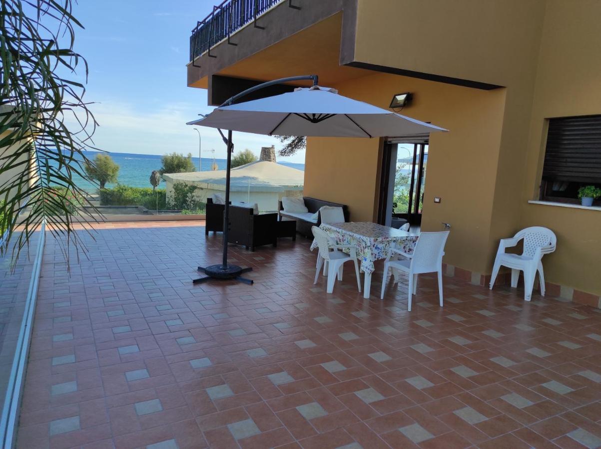 Stella Di Mare Villa Terracina Bagian luar foto