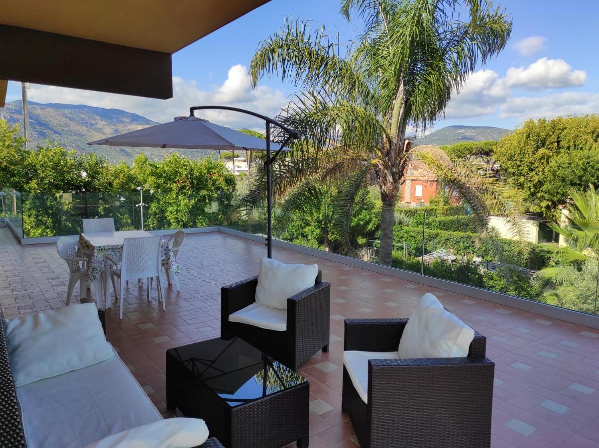 Stella Di Mare Villa Terracina Bagian luar foto